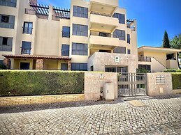 Vilamoura Prestige 2 With Pool by Homing