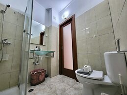 Quarteira Central 2 by Homing