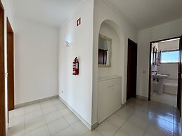 Faro Terrace Villa by Homing