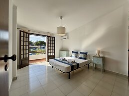 Faro Terrace Villa by Homing
