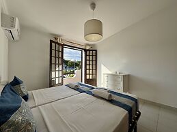 Faro Terrace Villa by Homing
