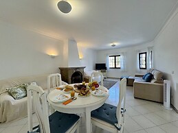 Faro Terrace Villa by Homing