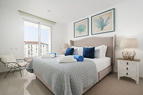 Lagos Marina View 3 With Pool by Homing