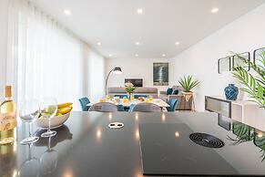 Lagos Marina View 4 With Pool by Homing