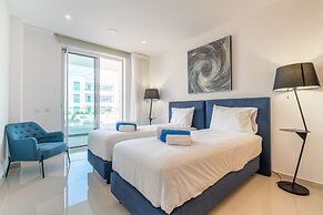 Lagos Marina View 4 With Pool by Homing