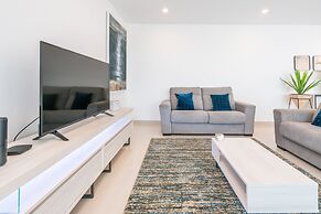 Lagos Marina View 4 With Pool by Homing