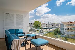 Lagos Marina View 1 With Pool by Homing