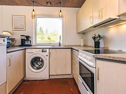 6 Person Holiday Home in Vaeggerlose