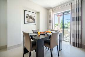 Vilamoura Pine Hills With Pool by Homing