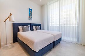 Lagos Deluxe 2 With Pool by Homing