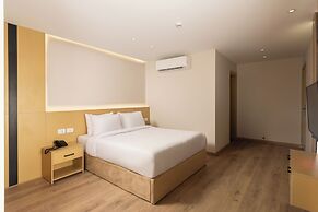 Elegance Grand City Hotel