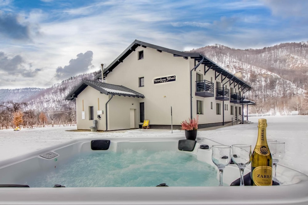 Transalpina Retreat