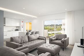 Lagos Modern 1 With Pool by Homing