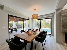 Vilamoura Premium Villa by Homing