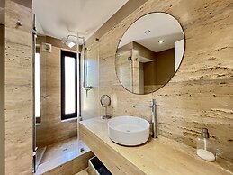 Vilamoura Premium Villa by Homing