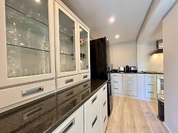 Vilamoura Premium Villa by Homing