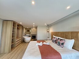 Vilamoura Premium Villa by Homing