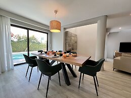 Vilamoura Premium Villa by Homing