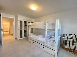 Vilamoura Deluxe Villa by Homing