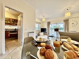 Vilamoura Deluxe Villa by Homing