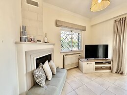 Vilamoura Deluxe Villa by Homing