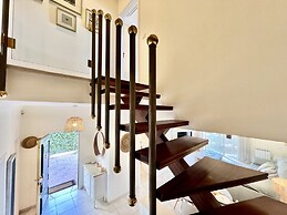 Vilamoura Deluxe Villa by Homing