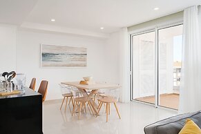 Lagos Marina View 2 With Pool by Homing