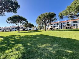 Vilamoura Sunny Garden by Homing