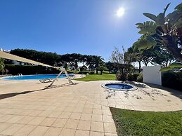 Vilamoura Sunny Garden by Homing
