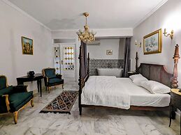 Layla Hostel