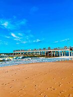 Holiday Homes Close to the Seaside Beach