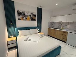 Full Moon Apartments