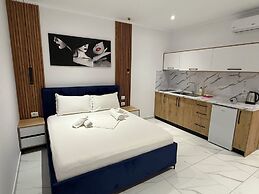 Full Moon Apartments