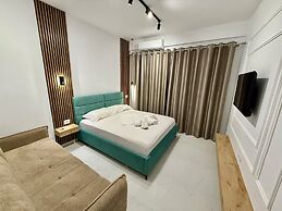 Full Moon Apartments