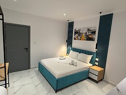 Full Moon Apartments