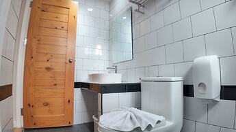 V1 BOUTIQUE HOTEL