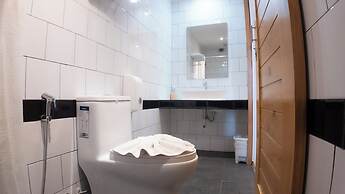 V1 BOUTIQUE HOTEL