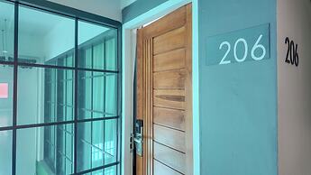 V1 BOUTIQUE HOTEL