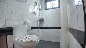V1 BOUTIQUE HOTEL