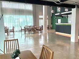 V1 BOUTIQUE HOTEL
