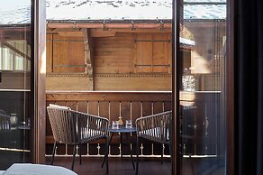 Miiro The Mansard