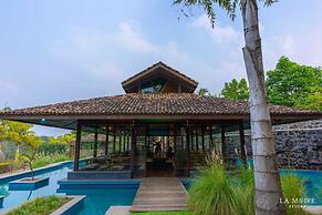 La Moire Resort