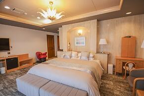 THE RESIDENCE HOTEL OKAYAMA