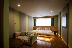 THE RESIDENCE HOTEL OKAYAMA