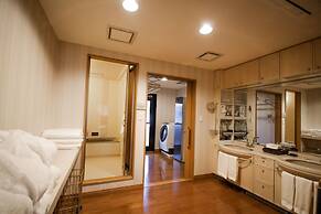 THE RESIDENCE HOTEL OKAYAMA