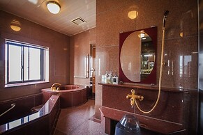 THE RESIDENCE HOTEL OKAYAMA