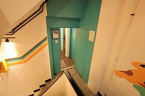 Locomo Hostel Mini - 9 mins from airport