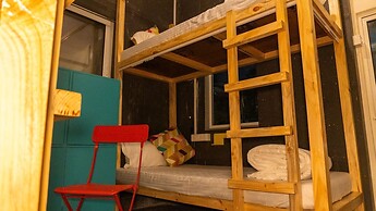 Locomo Hostel Mini - 9 mins from airport
