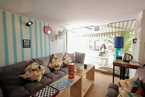 Locomo Hostel Mini - 9 mins from airport