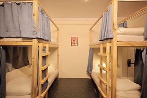 Locomo Hostel Mini - 9 mins from airport